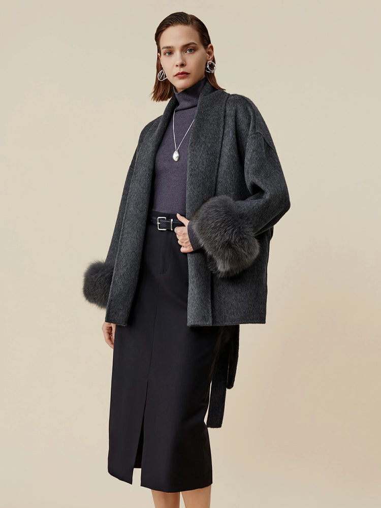 Amoretu Wool Lapel Long Sleeve Plush Cuff Short Coat